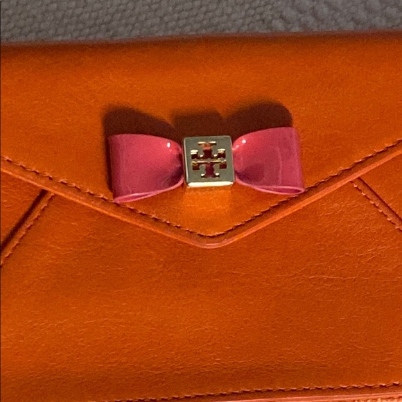 Tory Burch Orange Pink Envelope Clutch with Chain - Picture 2 of 6
